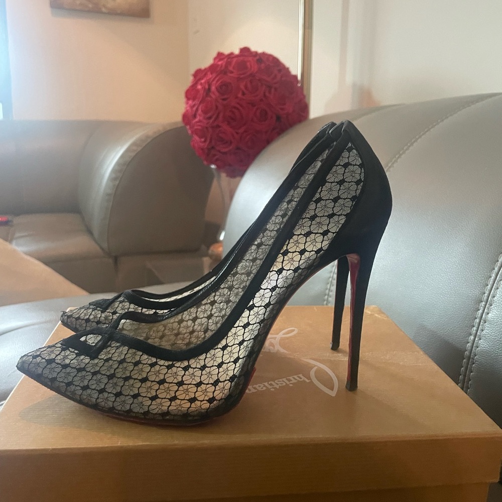 Christian louboutin black mesh heels, size 40, fits a 8.5 w or 9 best _ Neoalto